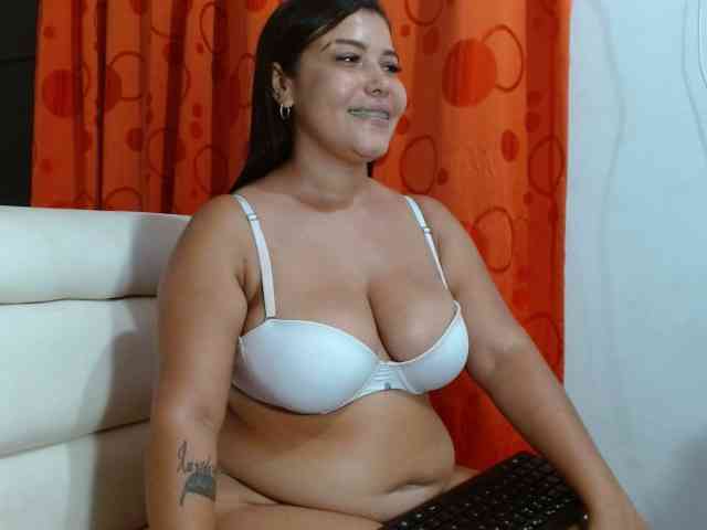 Pamela28 webcam