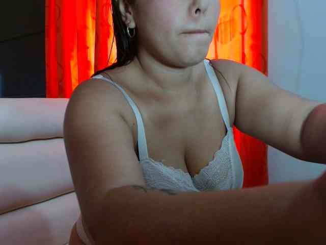 Pamela28 webcam