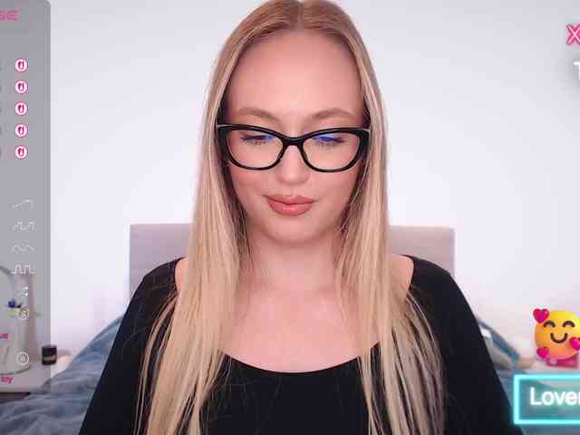 vickyblondiua Live Webcam on BongaCams vickyblondiua Live Webcam on BongaCams