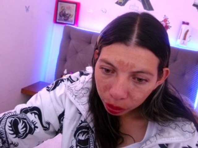 queenabril webcam bongacams model stream image