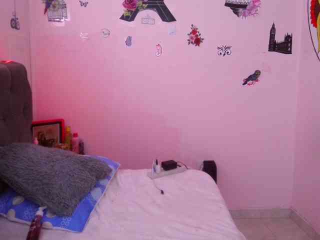 queenabril webcam