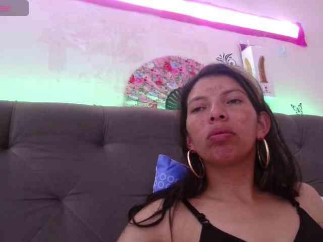 queenabril webcam