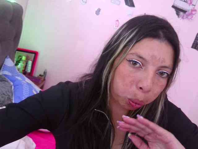 queenabril webcam