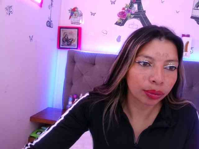 queenabril webcam