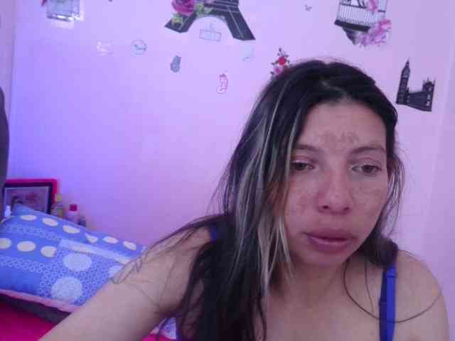 queenabril webcam