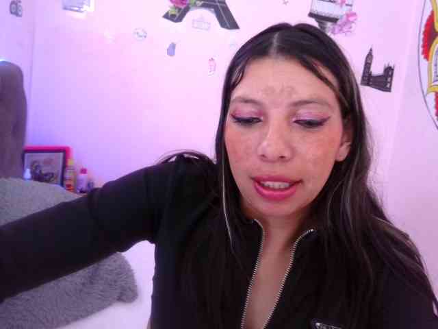 queenabril webcam
