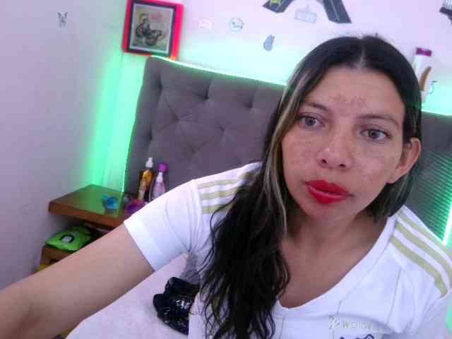 queenabril webcam
