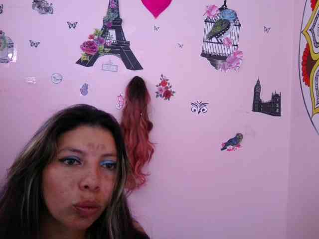 queenabril webcam