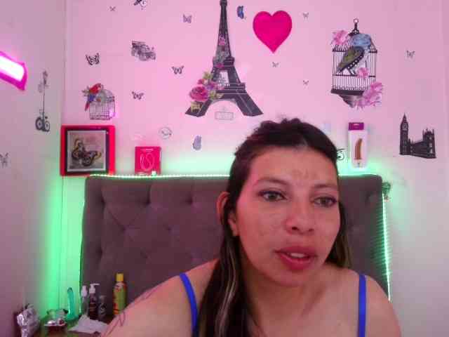 queenabril webcam