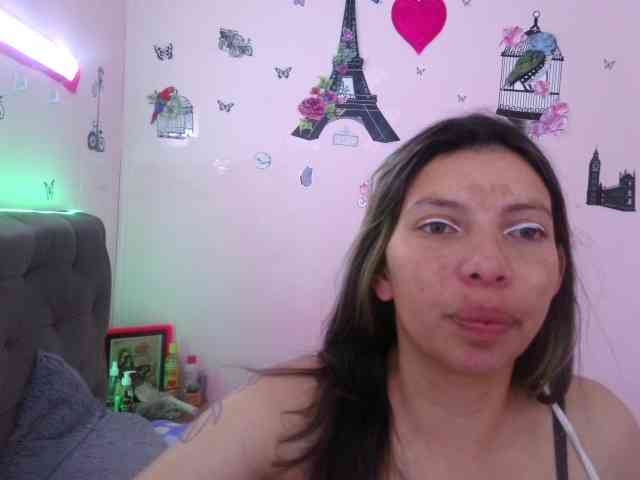 queenabril webcam