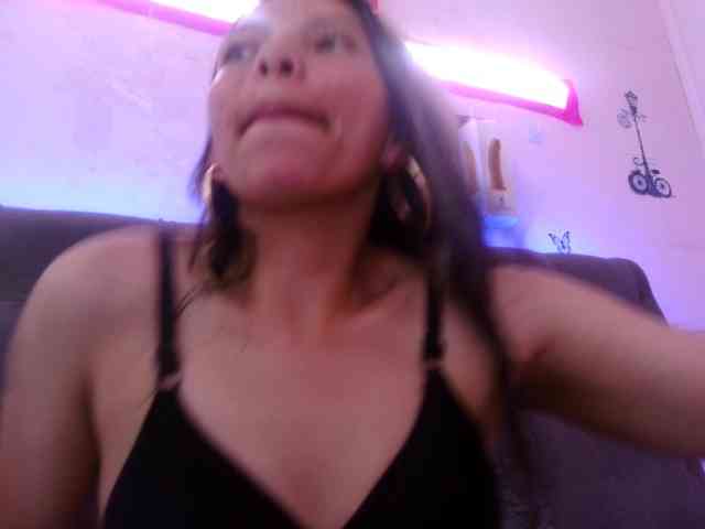 queenabril webcam