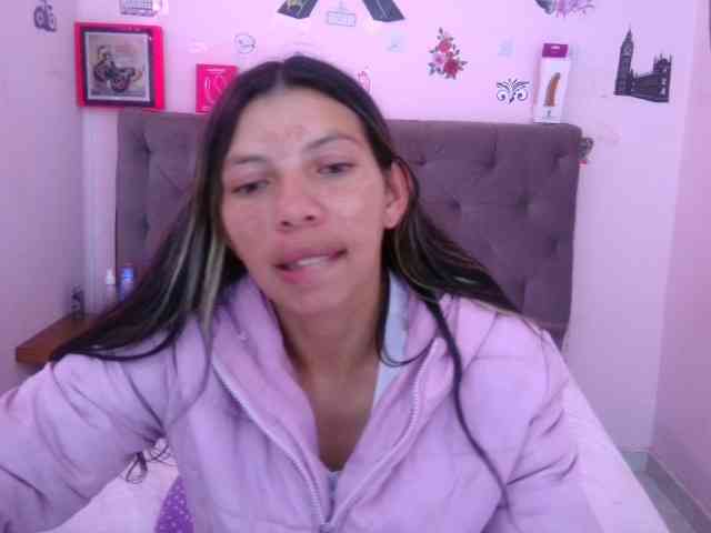 queenabril webcam