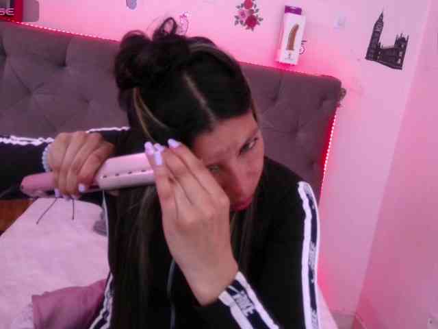 queenabril webcam