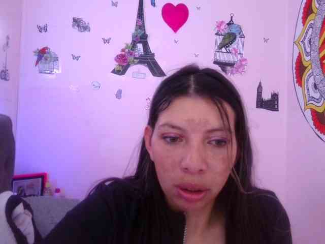 queenabril webcam