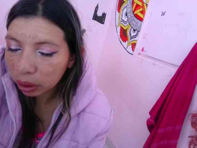 queenabril webcam