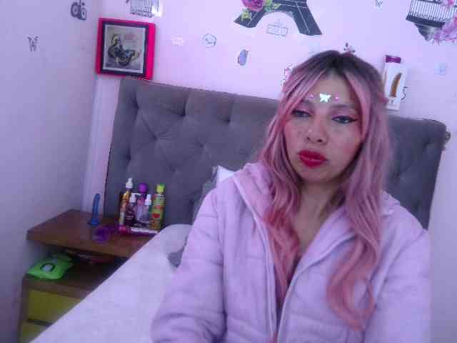 queenabril webcam