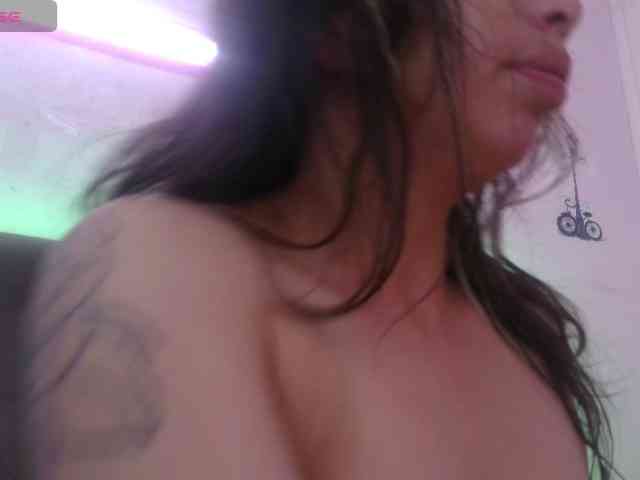 queenabril webcam