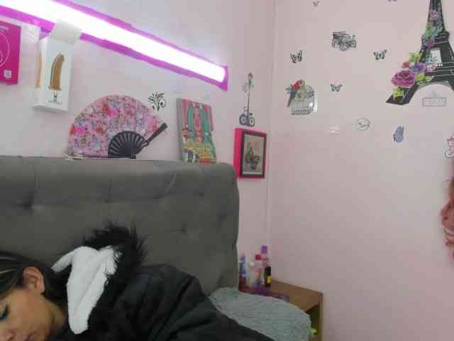 queenabril webcam