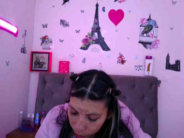 queenabril webcam