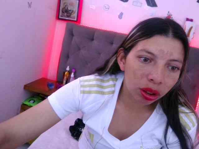 queenabril webcam
