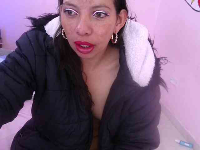 queenabril webcam