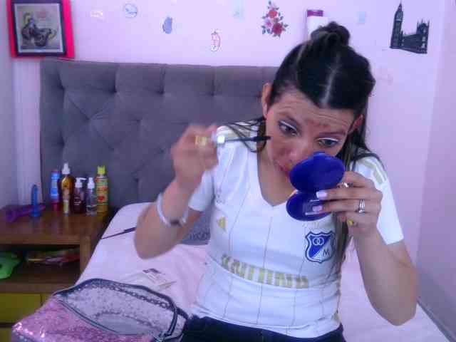 queenabril webcam