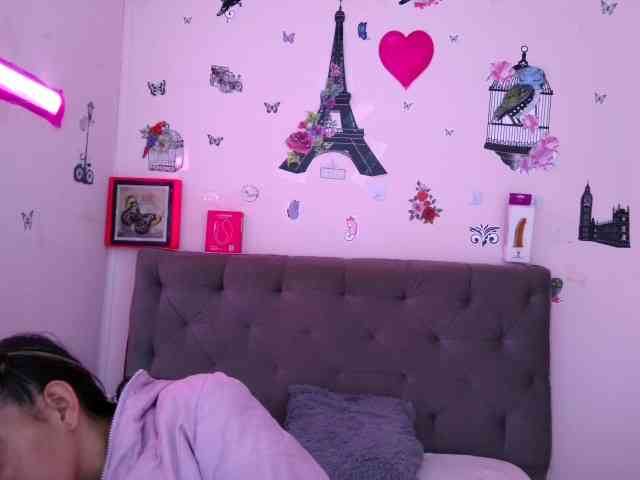 queenabril webcam