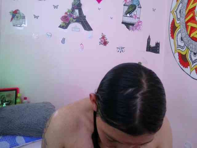 queenabril webcam