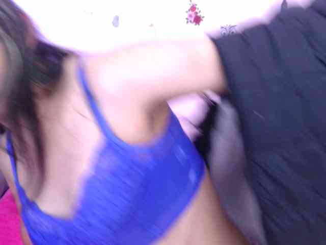queenabril webcam