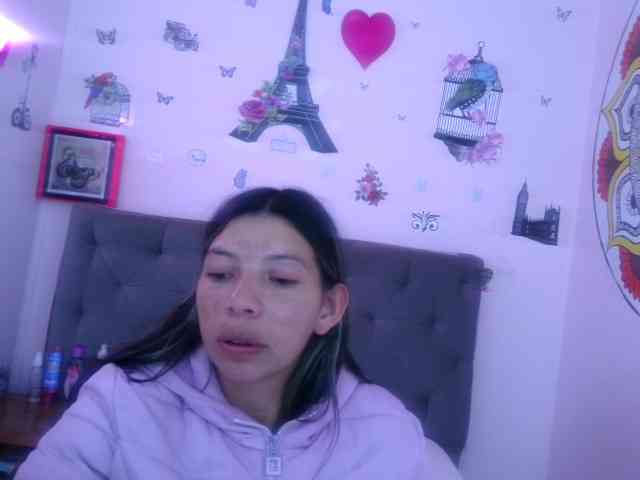 queenabril webcam