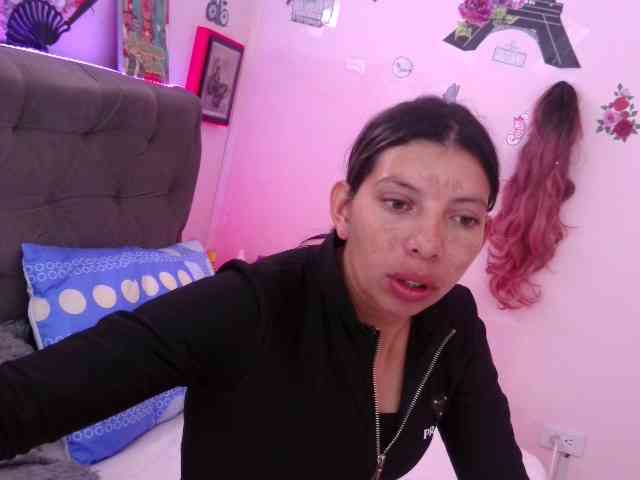 queenabril webcam
