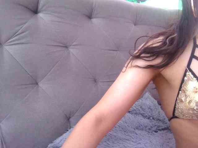 queenabril webcam