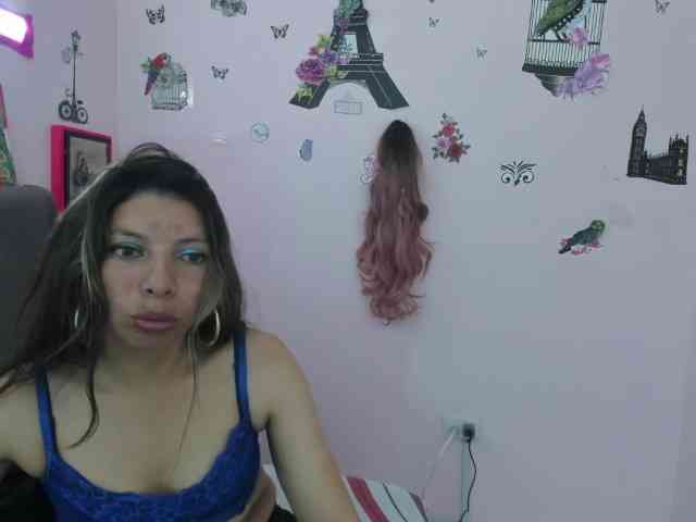 queenabril webcam