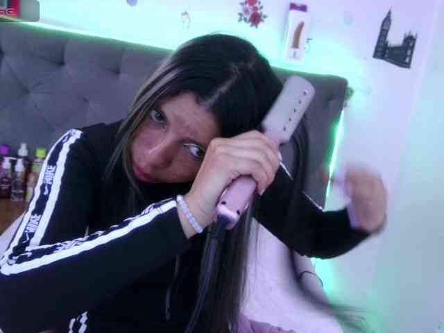 queenabril webcam
