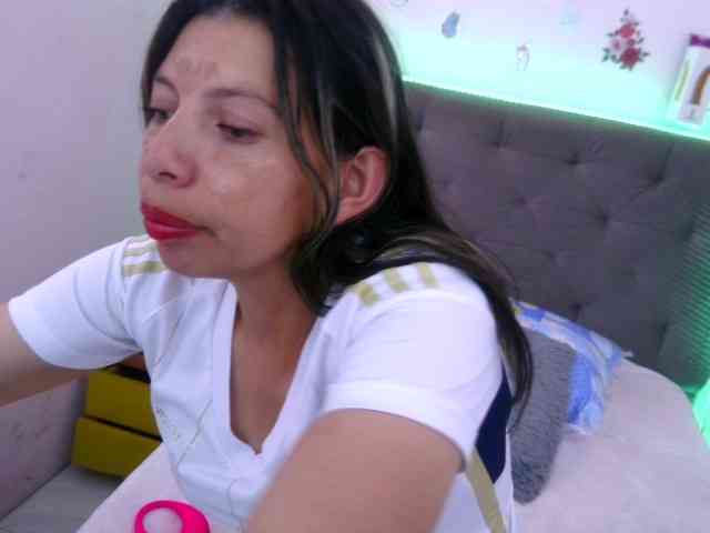 queenabril webcam