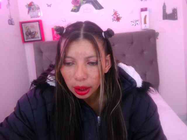 queenabril webcam