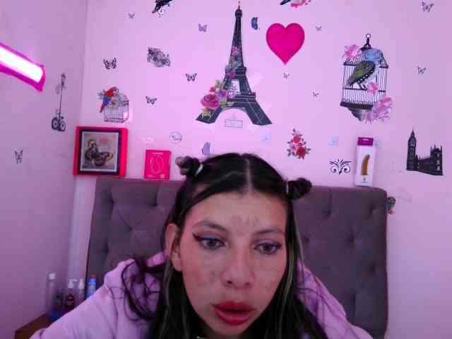 queenabril webcam