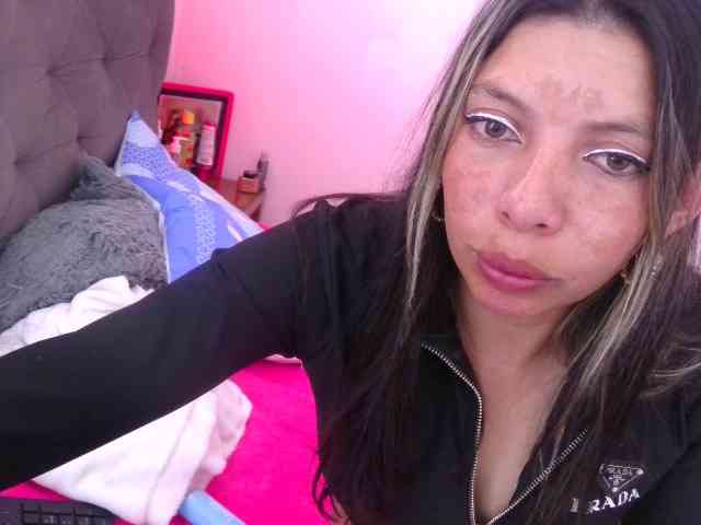 queenabril webcam