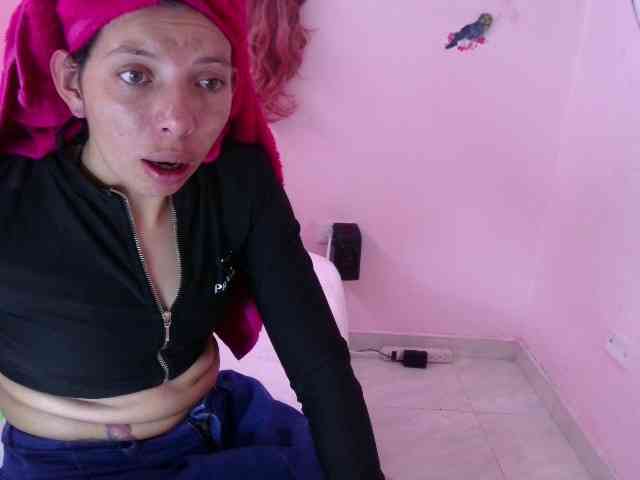 queenabril webcam
