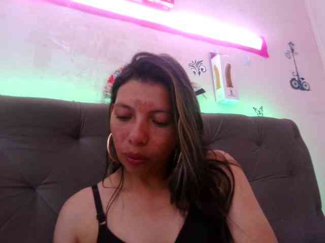 queenabril webcam