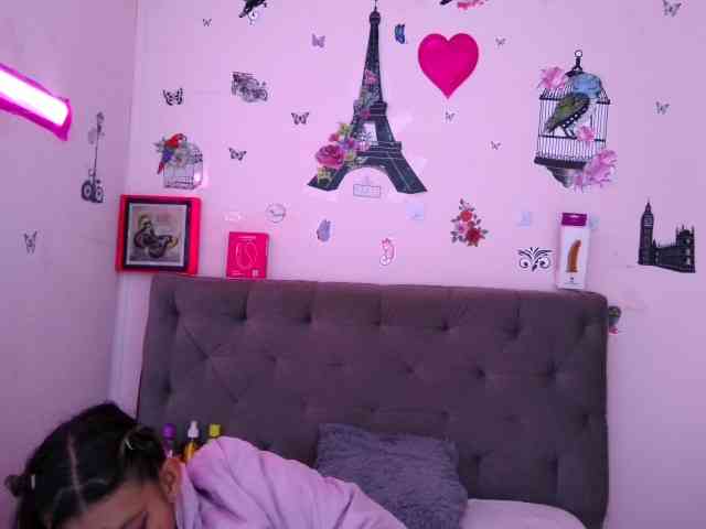queenabril webcam