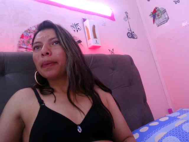 queenabril webcam