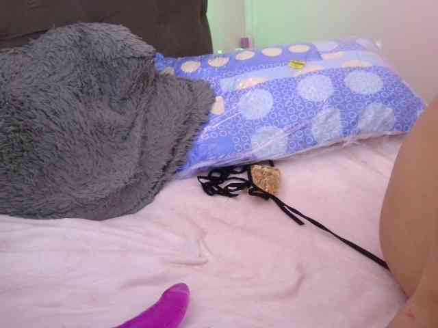 queenabril webcam