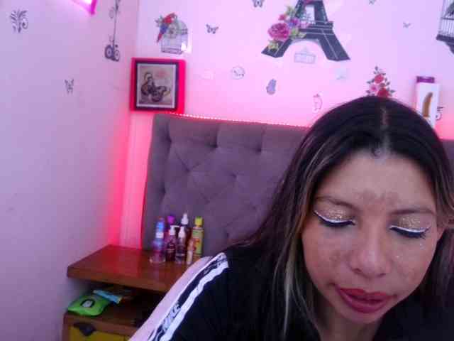 queenabril webcam