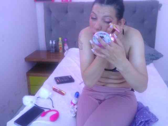 queenabril webcam