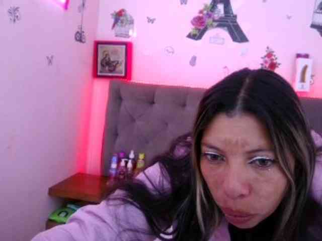 queenabril webcam