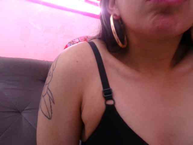 queenabril webcam