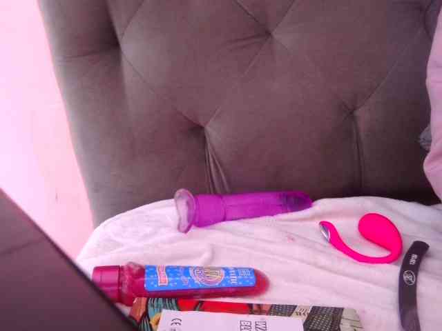 queenabril webcam