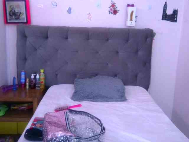 queenabril webcam