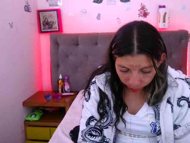 queenabril webcam